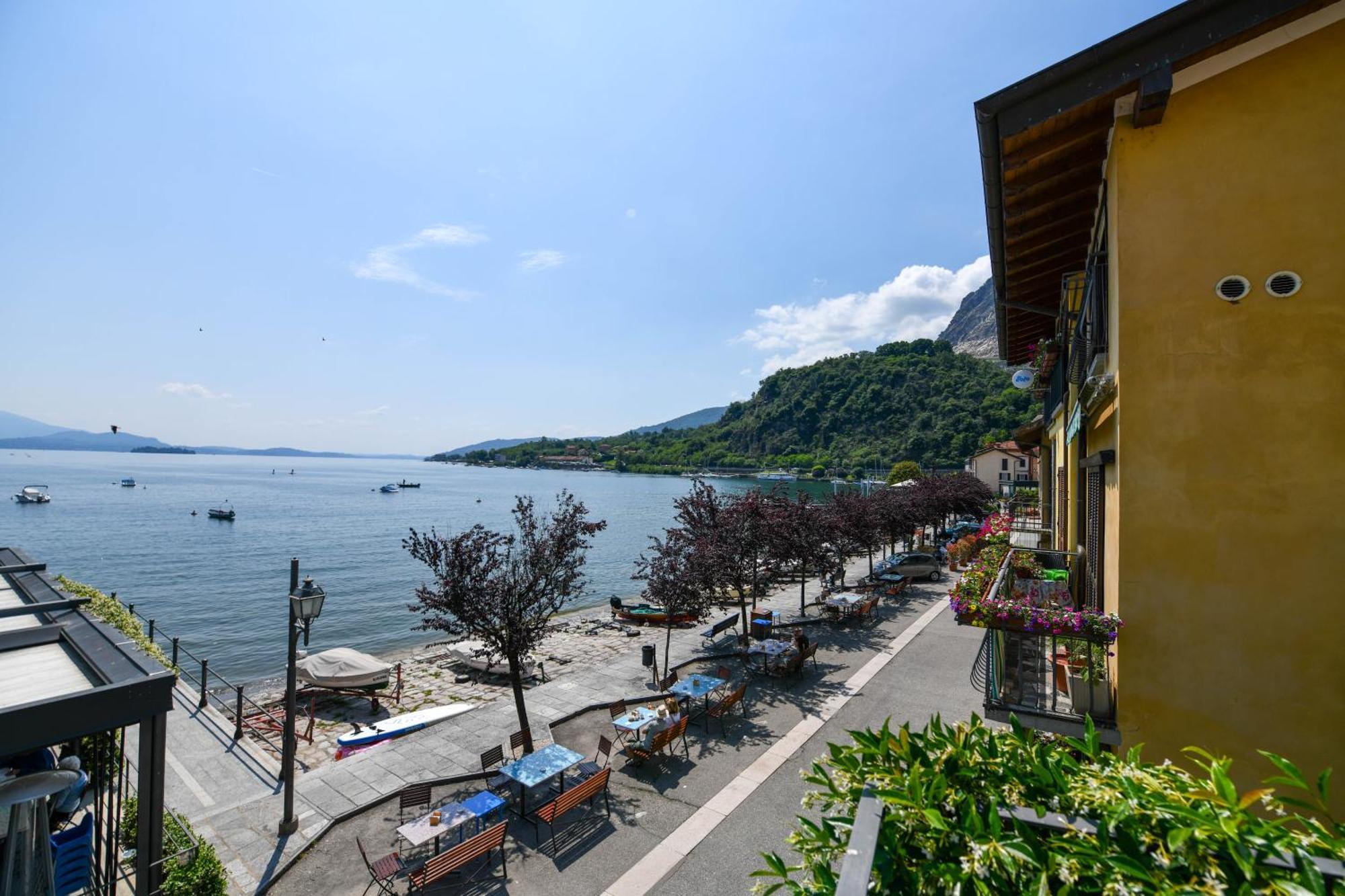 Regina E Oriente Apartment Baveno Bagian luar foto