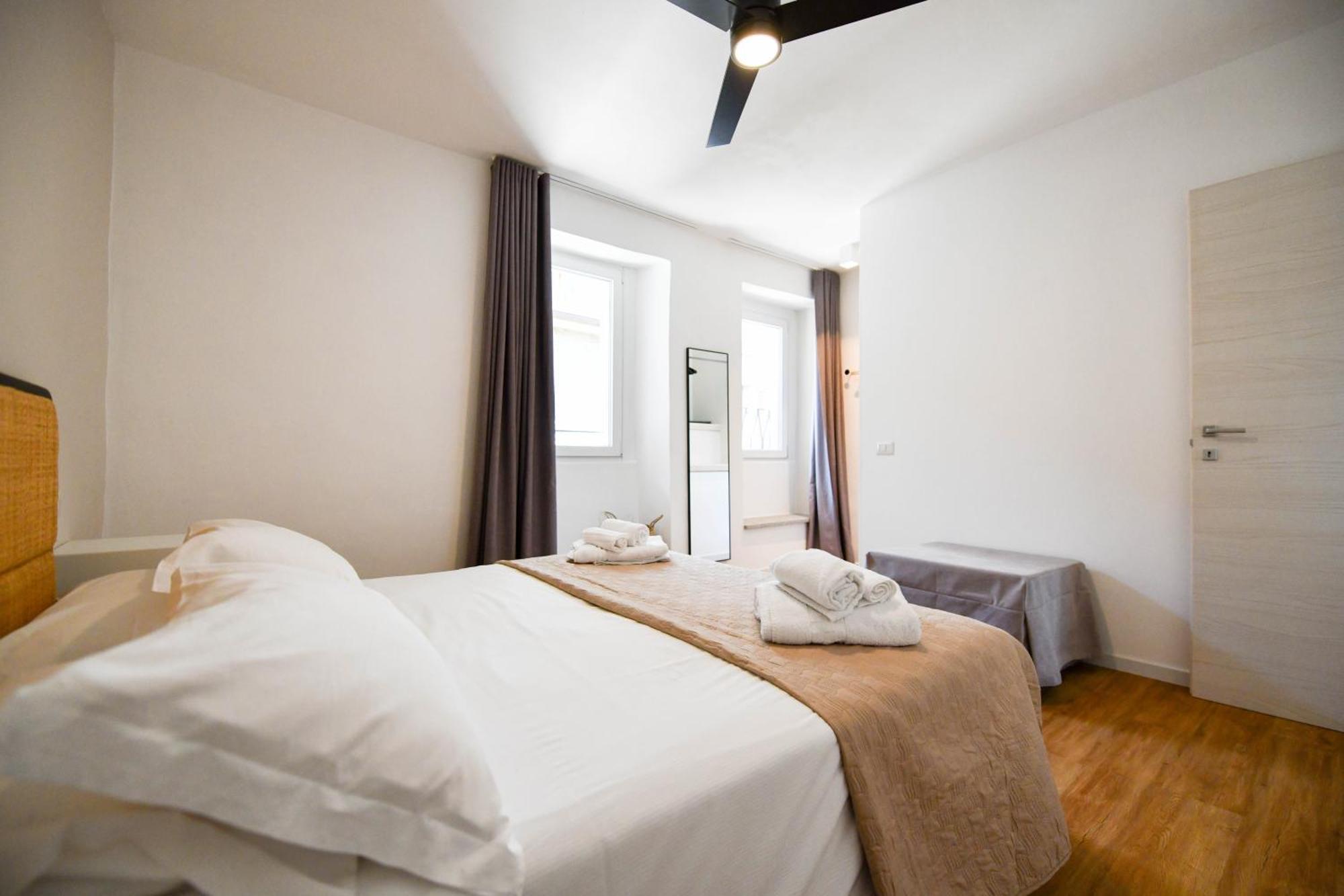 Regina E Oriente Apartment Baveno Bagian luar foto